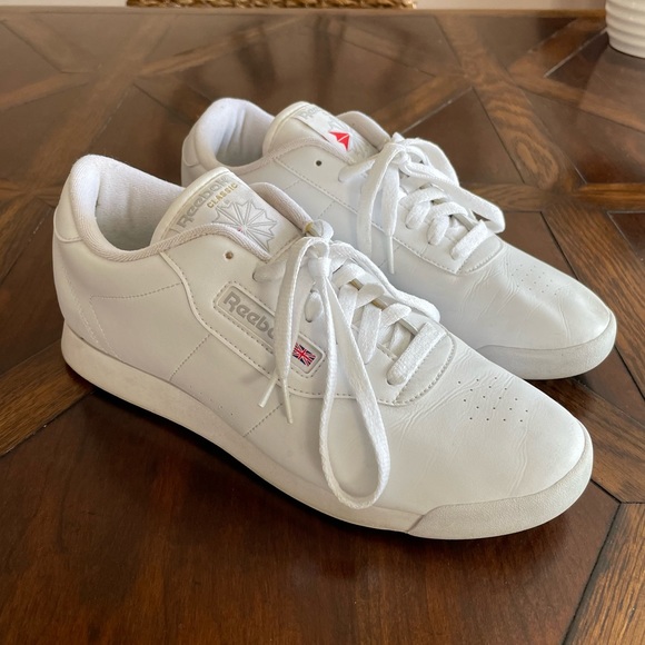 Reebok Shoes - Reebok Classics with OrthoLite Cushioning